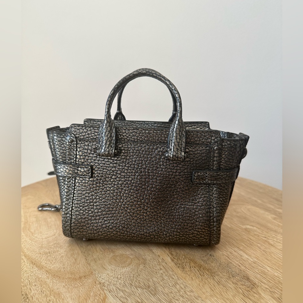 ⭐️ Coach Metallic Mini Swagger 15 - Picture 2 of 8